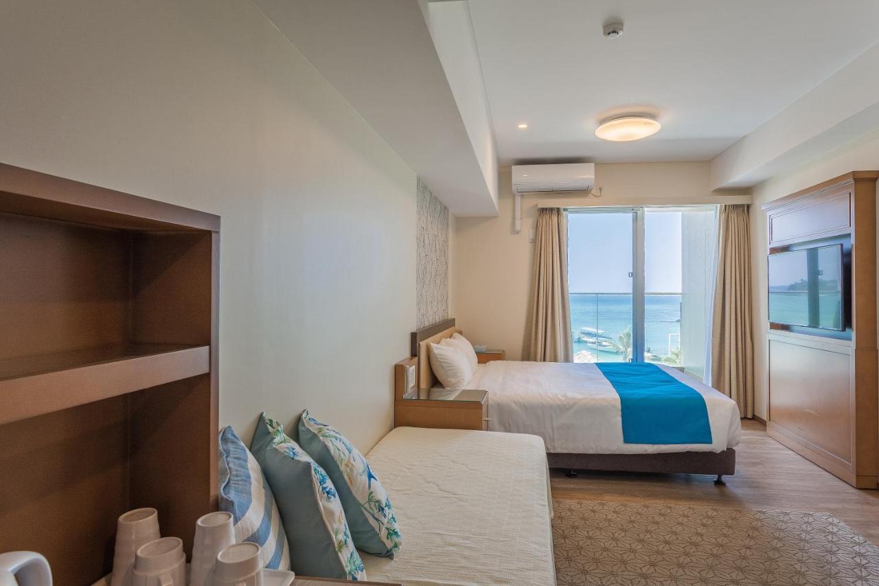 Kariyushi Lch. Resort Nago Extérieur photo